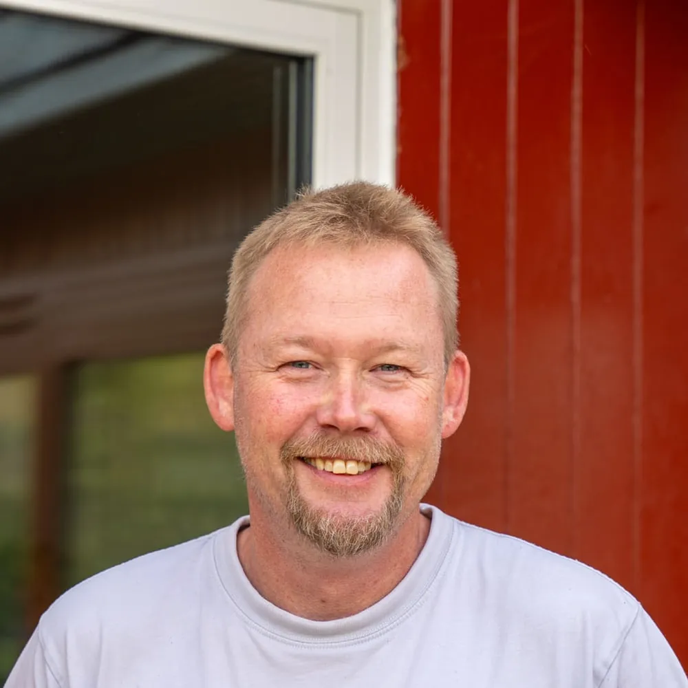 Vinduesmontør fra Sjællands Vinduesservice på opgave